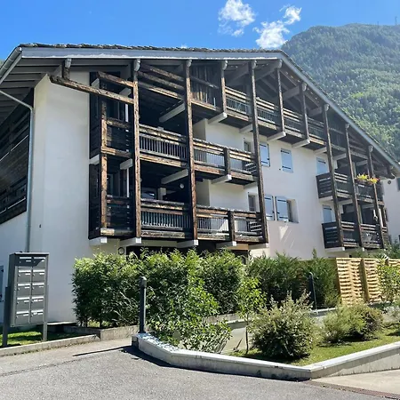: Moderne 4 Pers, Proche Gare Et Pistes, Avec Wifi Et Parking - Fr-1-343-255 * Chamonix