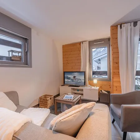 : Moderne 4 Pers, Proche Gare Et Pistes, Avec Wifi Et Parking - Fr-1-343-255 Apartment Chamonix